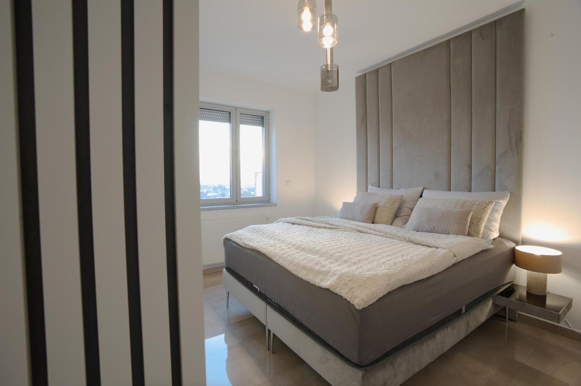 Luxusny Penthouse Nad Jazerami 230 M2, 3X Garaz, Wifi Διαμέρισμα Senec Εξωτερικό φωτογραφία